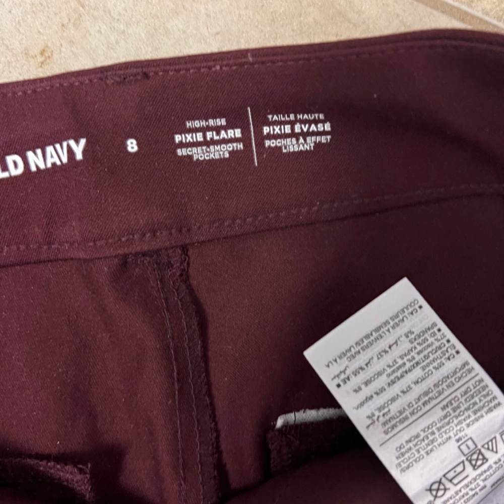 Old Navy pixie flare pants - Picture 2 of 3